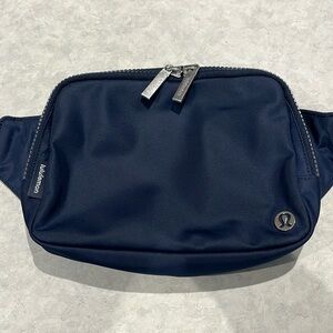 Lululemon “Everywhere Belt Bag”
